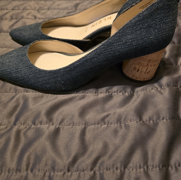 Anne Klein Dark Blue Denim Pointed D'Orsay Heels - Picture 2 of 5